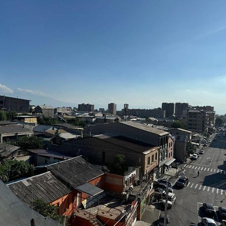 Hotel Menua Yerevan Exterior foto