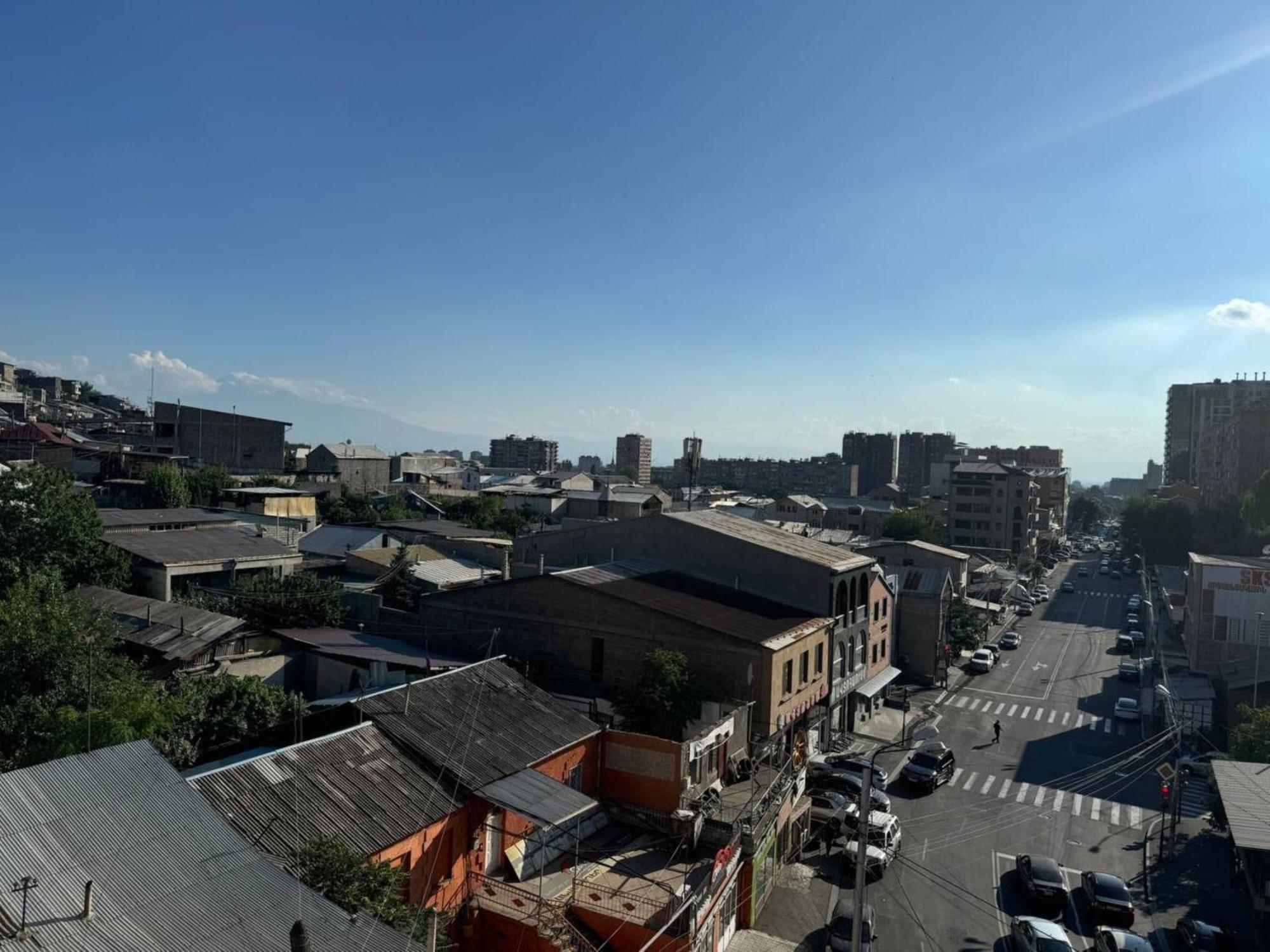 Hotel Menua Yerevan Exterior foto